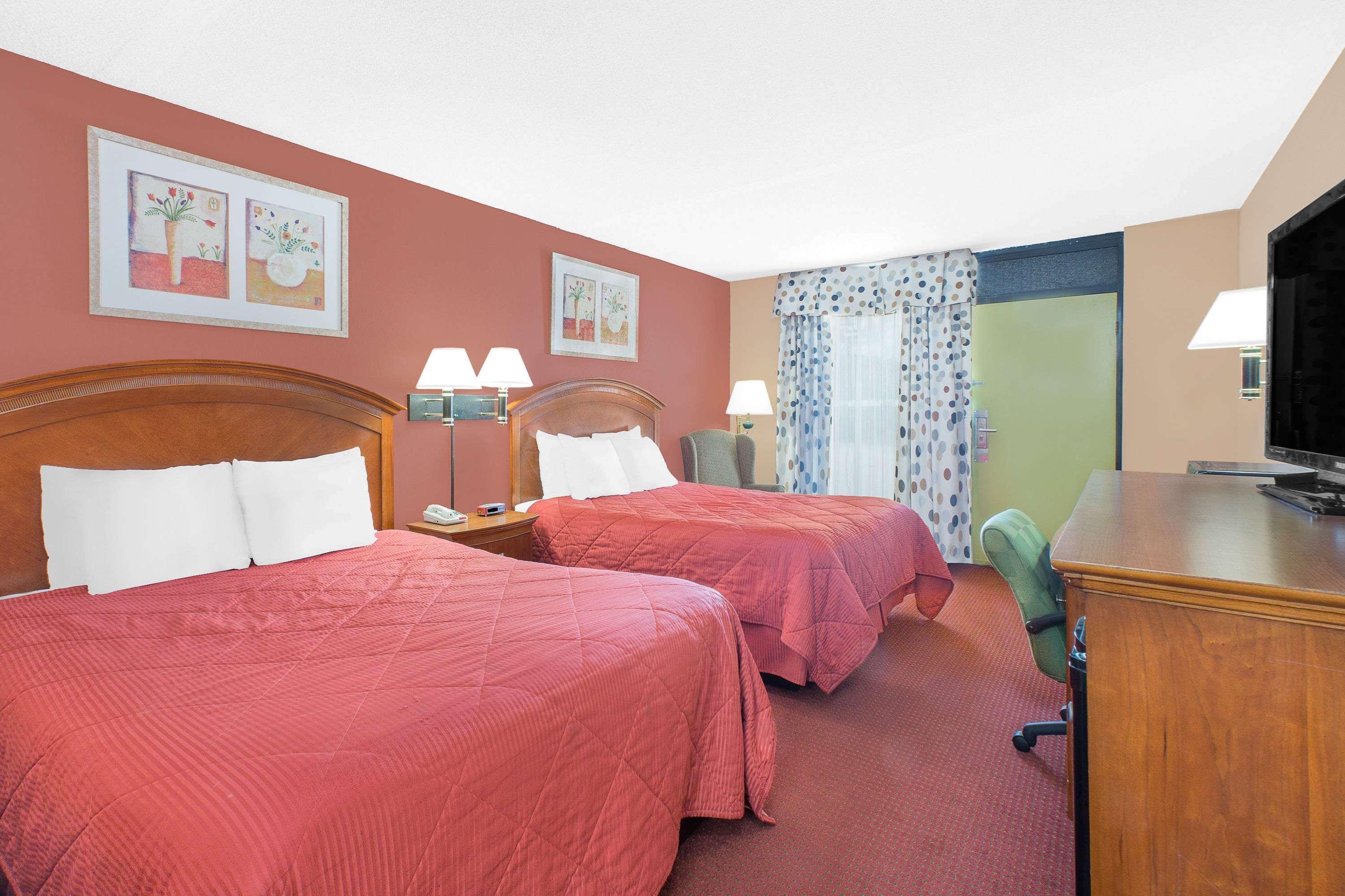 Hotel Super 8 By Wyndham Marion Nc Extérieur photo
